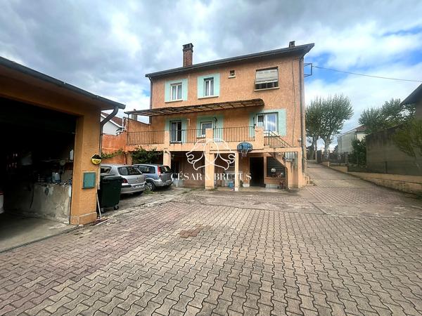 IMMEUBLE DE RAPPORT – 415m² – PARCELLE 1033m²