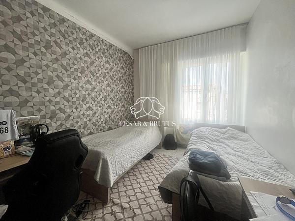 IMMEUBLE DE RAPPORT – 415m² – PARCELLE 1033m²