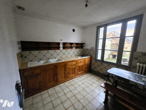 Trélazé Maison 1930 avec double acces