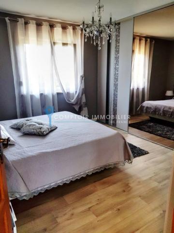 Maison
                                                                                                                                                                                                                                                                                                                        5 pièce(s)                                                                                                                                                                                                          3 chambre(s)                                                                                                                                                                                                          107.21  m²