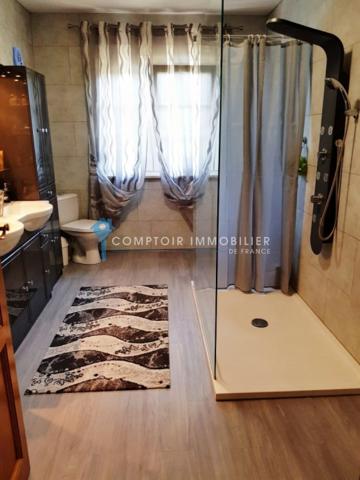 Maison
                                                                                                                                                                                                                                                                                                                        5 pièce(s)                                                                                                                                                                                                          3 chambre(s)                                                                                                                                                                                                          107.21  m²