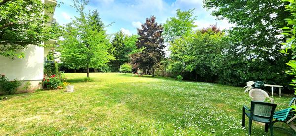 À vendre - Appartement, 4 pièces situé à Maisons-Laffitte (78600)