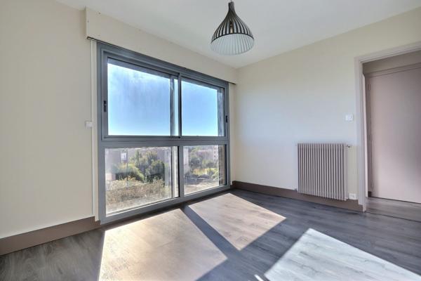 Appartement T2 - balcon - garage