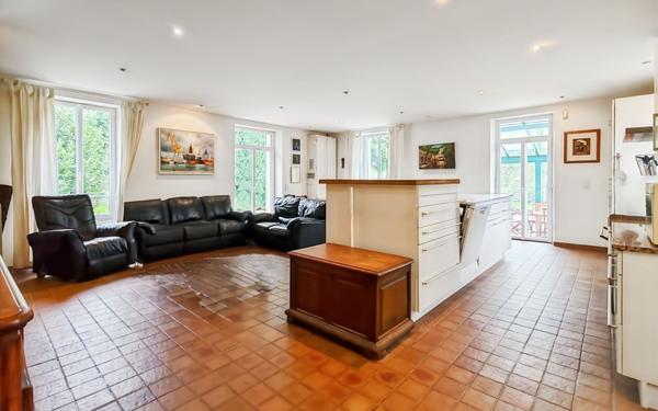 Maison à vendre    5 pièces • 167,57 m2 Labbeville