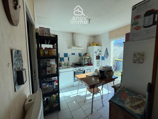 Maison
                                                                                                                                                                                                                                                                                                                        4 pièce(s)                                                                                                                                                                                                          3 chambre(s)                                                                                                                                                                                                          81.96  m²
