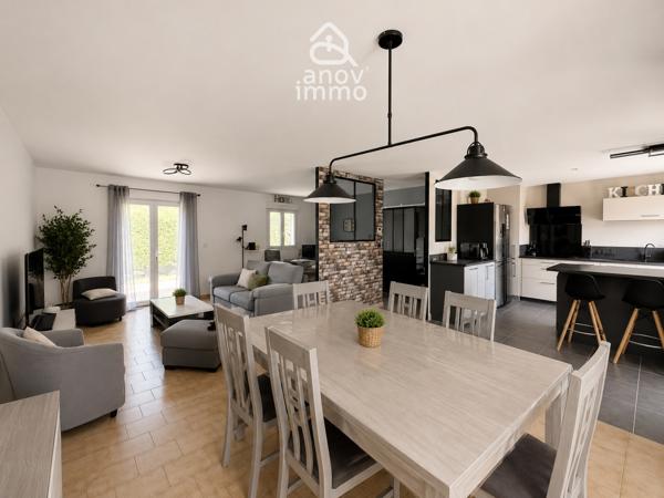 Maison
                                                                                                                                                                                                                                                                                                                        6 pièce(s)                                                                                                                                                                                                          5 chambre(s)                                                                                                                                                                                                          132  m²