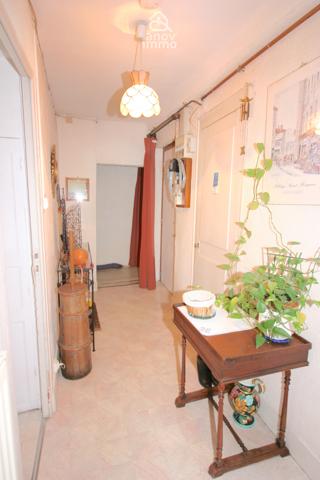 Appartement
                                                                                                                                                                                                                                                                                                                        5 pièce(s)                                                                                                                                                                                                          4 chambre(s)                                                                                                                                                                                                          120  m²