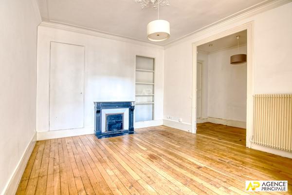 Versailles Notre-Dame - Avenue de Saint-Cloud Appartement 2/3 pièces - 67 m² 2 éme étage avec grenier. 575 000 € ** - Référence 26913