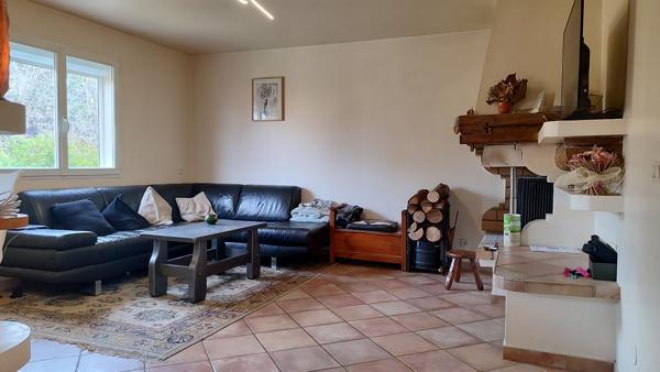 Maison avec piscine et studio indépendant