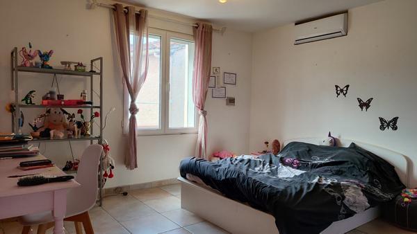 Maison avec piscine et studio indépendant
