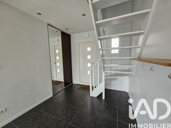 Maison à vendre 6 pièces 146 m² Le Breil-sur-Mérize