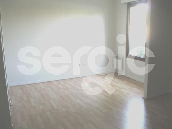 Location 2 Pieces 35 60200 Compiegne 43 0286 02 0115