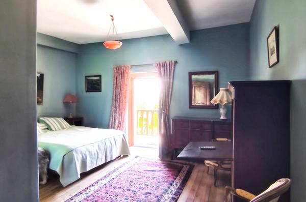 À vendre - Maison traditionnelle, 8 pièces située à Sauveterre-de-Béarn (64390)