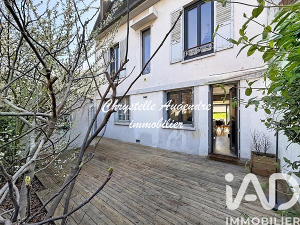 Maison à vendre 6 pièces 146 m² Arcueil