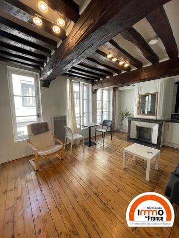 ROUEN PROCHE PLACE DU VIEUX MARCHE - F2 MEUBLE de 33,76 m²