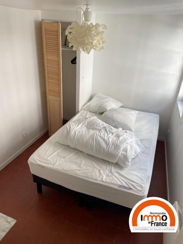 ROUEN PROCHE PLACE DU VIEUX MARCHE - F2 MEUBLE de 33,76 m²