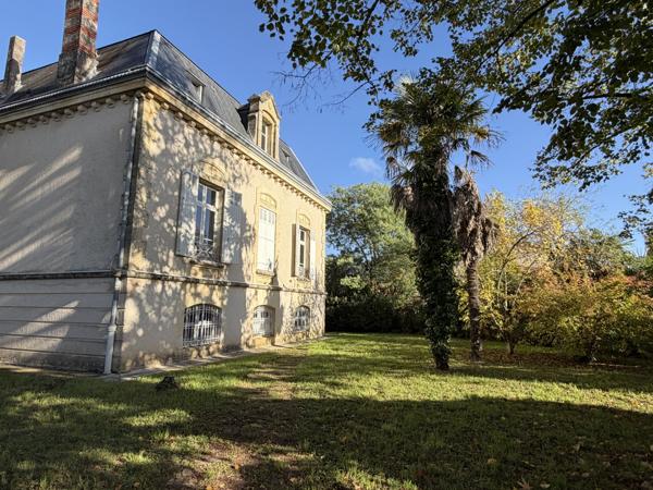 Villeneuve-sur-Lot (47300) Villeneuve sur lot, Maison de Maître – Élégance, volumes et authenticité