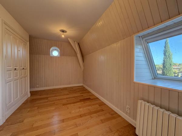 Villeneuve-sur-Lot (47300) Villeneuve sur lot, Maison de Maître – Élégance, volumes et authenticité