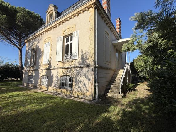 Villeneuve-sur-Lot (47300) Villeneuve sur lot, Maison de Maître – Élégance, volumes et authenticité