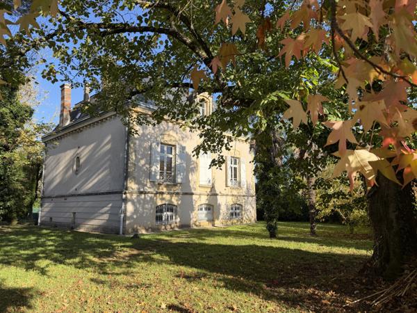 Villeneuve-sur-Lot (47300) Villeneuve sur lot, Maison de Maître – Élégance, volumes et authenticité