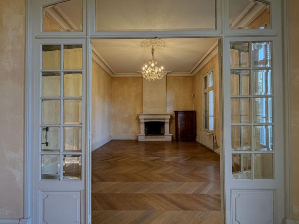 Villeneuve-sur-Lot (47300) Villeneuve sur lot, Maison de Maître – Élégance, volumes et authenticité