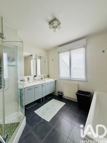 Maison à vendre 6 pièces 136 m² Cuvry