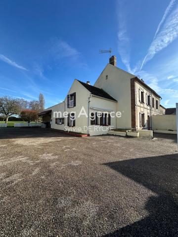 Maison à FOUCHERES, 89150 - 6 pièces 154m²