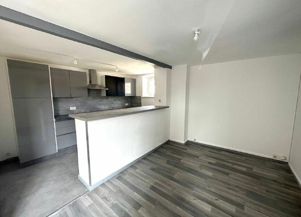 Appartement à louer    3 pièces •  Longeville-en-Barrois
