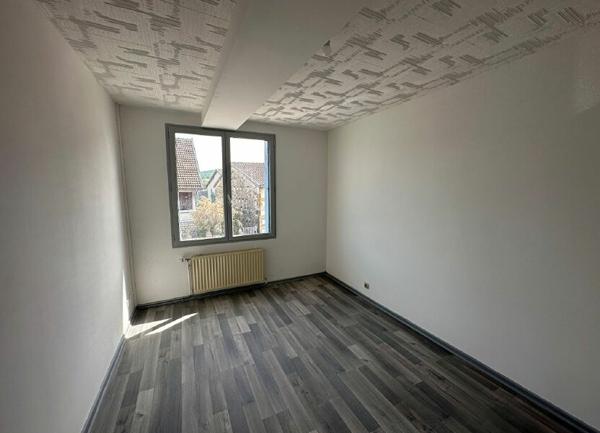 Appartement à louer    3 pièces •  Longeville-en-Barrois