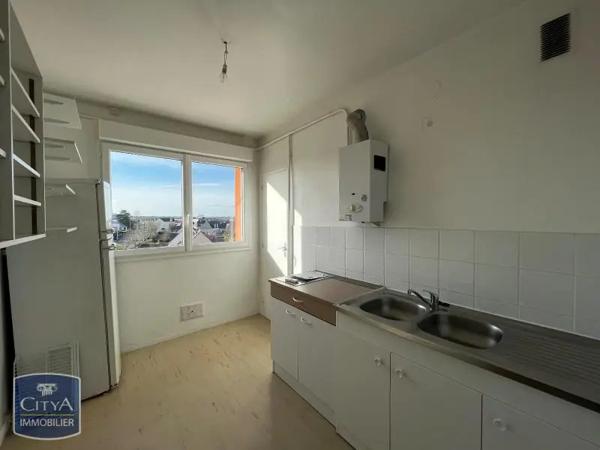 Appartement à louer 2 pièces 45.36m² Laval (53000)