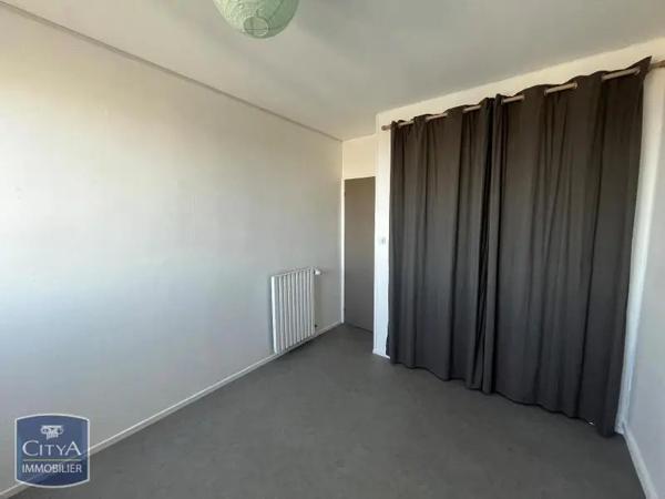 Appartement à louer 2 pièces 45.36m² Laval (53000)