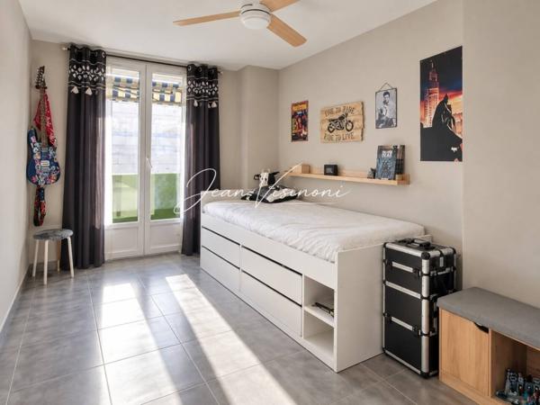 Appartement à vendre 5 pièces de 90 m²