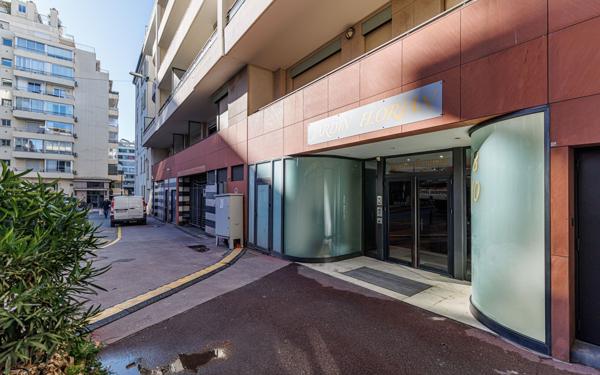 Appartement à vendre    3 pièces • 63,04 m2 Cannes