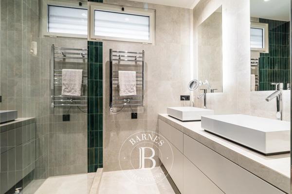 Neuilly-sur-Seine, Appartement 3 Chambres -  134 m² à vendre