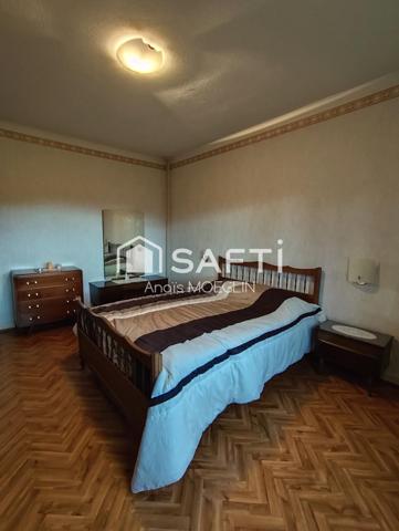 Maison individuelle de 110 m2, cave et dépendance.