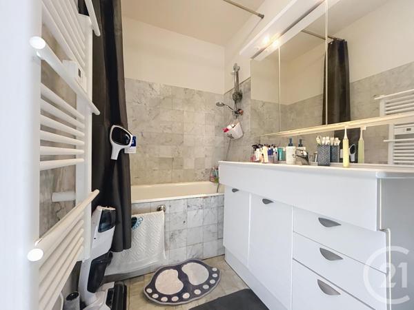 Appartement F2 à vendre  2 pièces - 39 m2 MELUN - 77