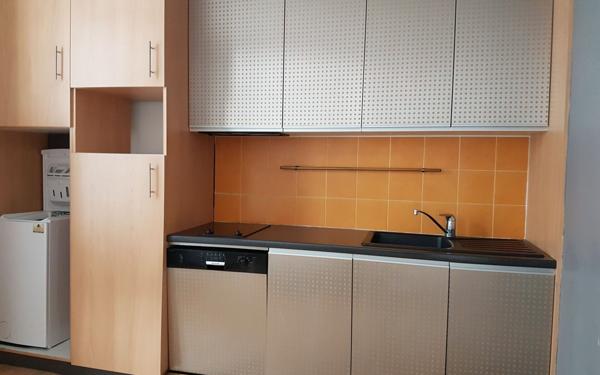 Immeuble à vendre    2 pièces • 180 m2 Montluçon