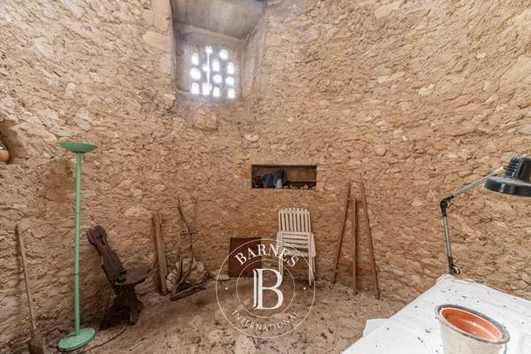 Reillanne, Propriété 8 Chambres -  350 m² à vendre