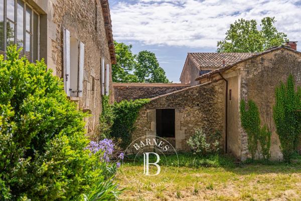 Reillanne, Propriété 8 Chambres -  350 m² à vendre