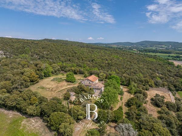 Reillanne, Propriété 8 Chambres -  350 m² à vendre