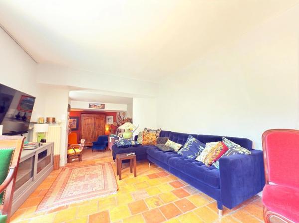 Maison de caractère a vendre, centre ville de Vendome, 9 pièces 250m2