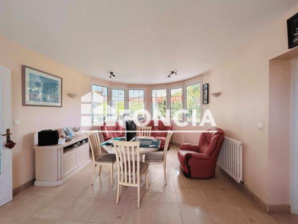 À vendre Maison 10 pièces 309.12 m² - Nieuil-l'espoir 86340