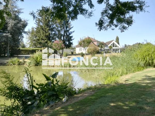 À vendre Maison 10 pièces 309.12 m² - Nieuil-l'espoir 86340