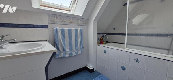 MAISON SUR SOUS SOL - 4 CHAMBRES - TERRAIN 2377 M2