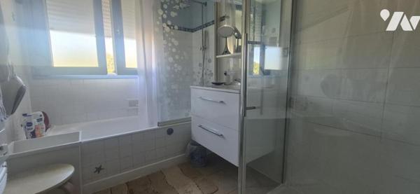 MAISON SUR SOUS SOL - 4 CHAMBRES - TERRAIN 2377 M2