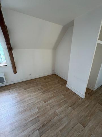 Appartement 2 pièces entièrement rénové - 50 m² - Charme de l'ancien (au 1er étage)