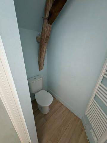 Appartement 2 pièces entièrement rénové - 50 m² - Charme de l'ancien (au 1er étage)