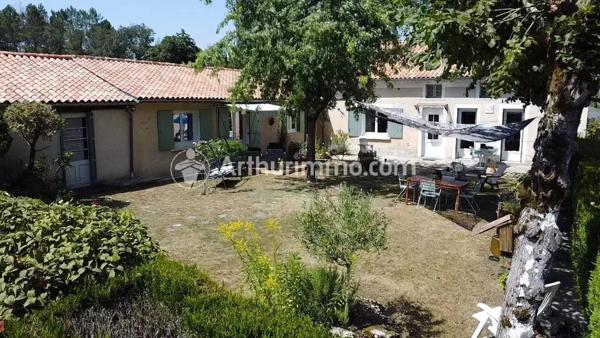 Vente Maison 6 pièces 210 m2 à Neuvic