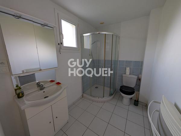 FONDETTES - Grand studio avec jardin clos