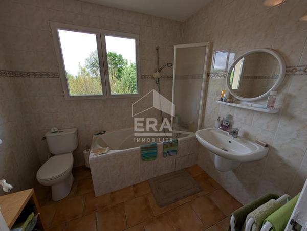 Maison à vendre individuelle à 10 min de Montpon-Ménestérol 6 pièces 126,45 m2